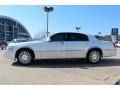 2003 Vibrant White Lincoln Town Car Signature  photo #5