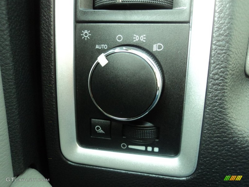2011 Dodge Ram 3500 HD SLT Mega Cab 4x4 Dually Controls Photo #76360484