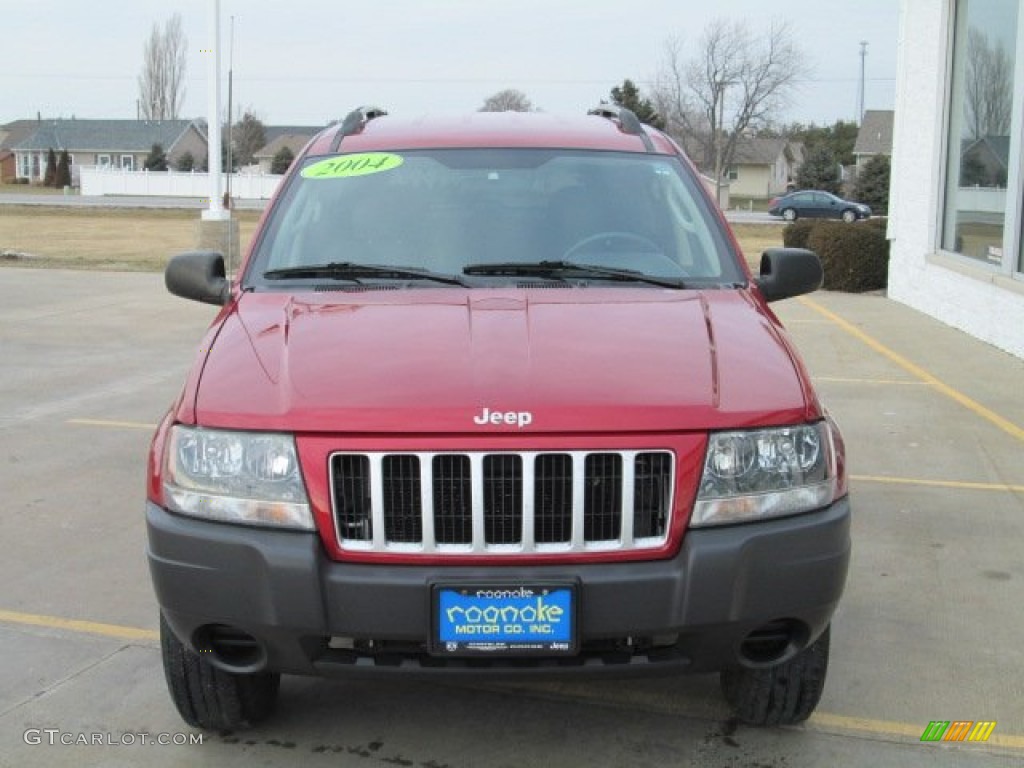 2004 Grand Cherokee Laredo 4x4 - Inferno Red Pearl / Dark Slate Gray photo #8