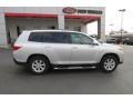 Classic Silver Metallic - Highlander SE Photo No. 8