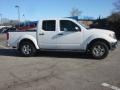 Avalanche White - Frontier SE Crew Cab 4x4 Photo No. 3