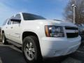 Summit White - Suburban LT 4x4 Photo No. 4