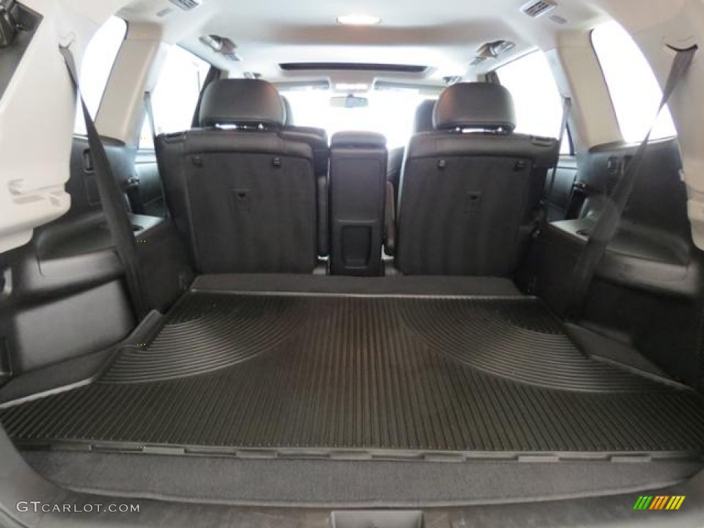2011 Toyota Highlander Limited 4WD Trunk Photos