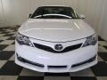 Super White - Camry SE Photo No. 2