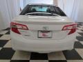 Super White - Camry SE Photo No. 18