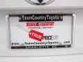 Super White - Camry SE Photo No. 21