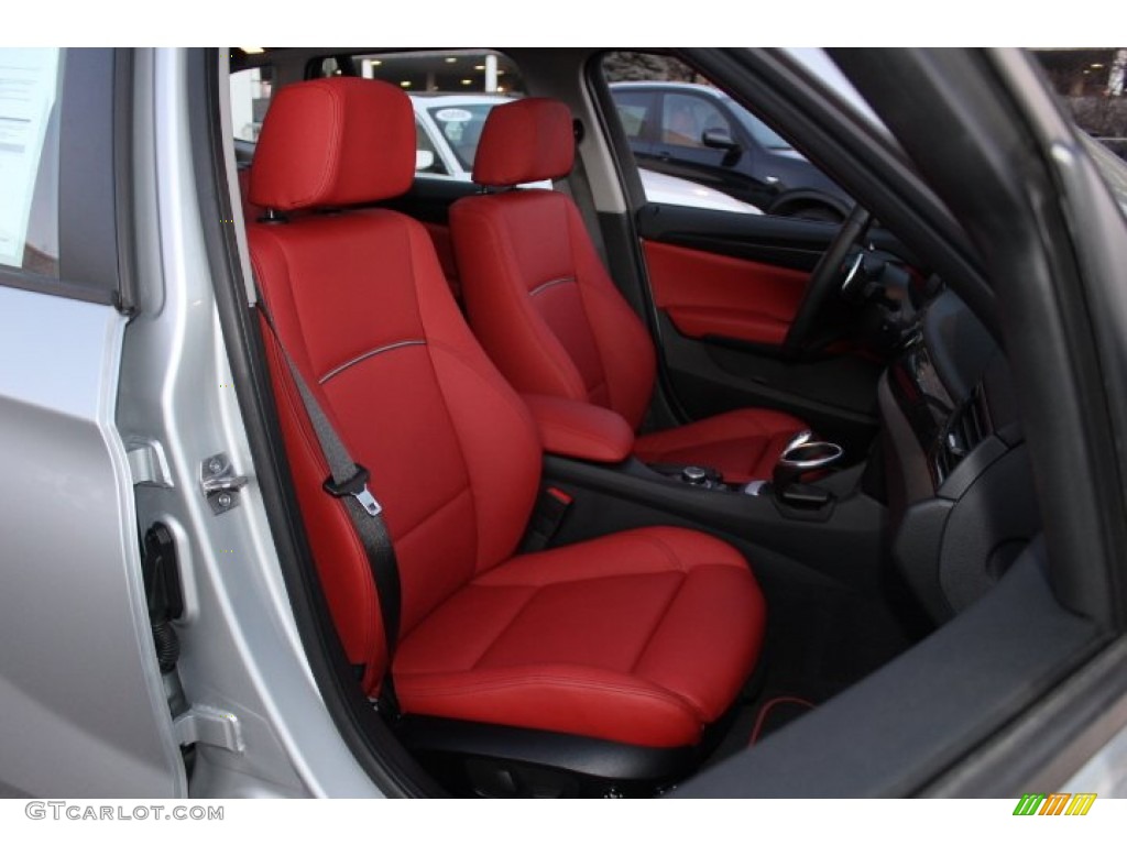 2013 X1 xDrive 28i - Glacier Silver Metallic / Coral Red photo #28