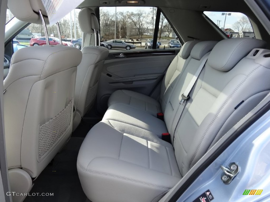 2011 Mercedes-Benz ML 350 4Matic Rear Seat Photo #76378156