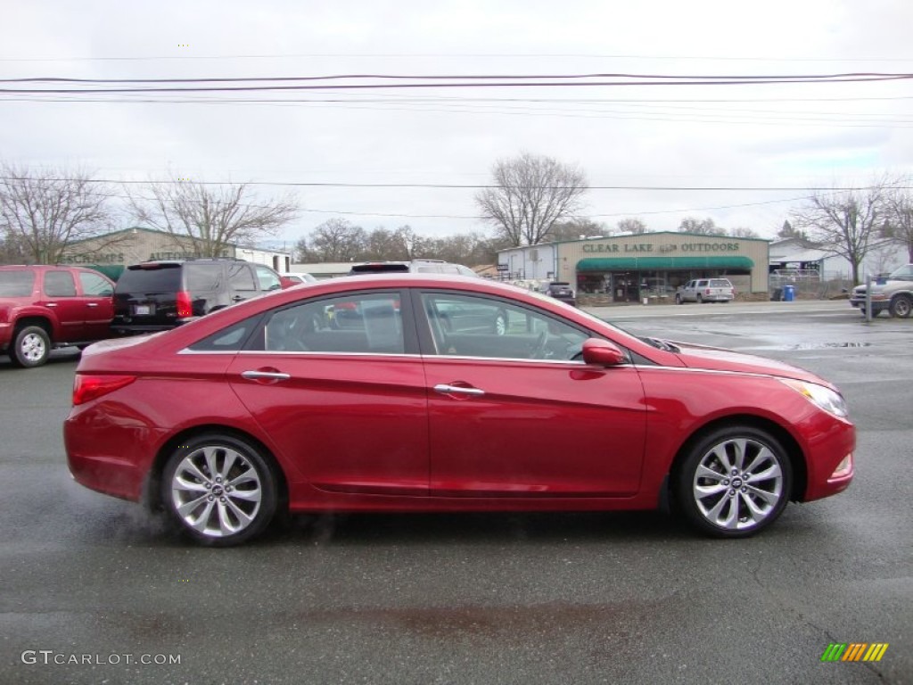 2011 Sonata SE - Venetian Red / Black photo #8