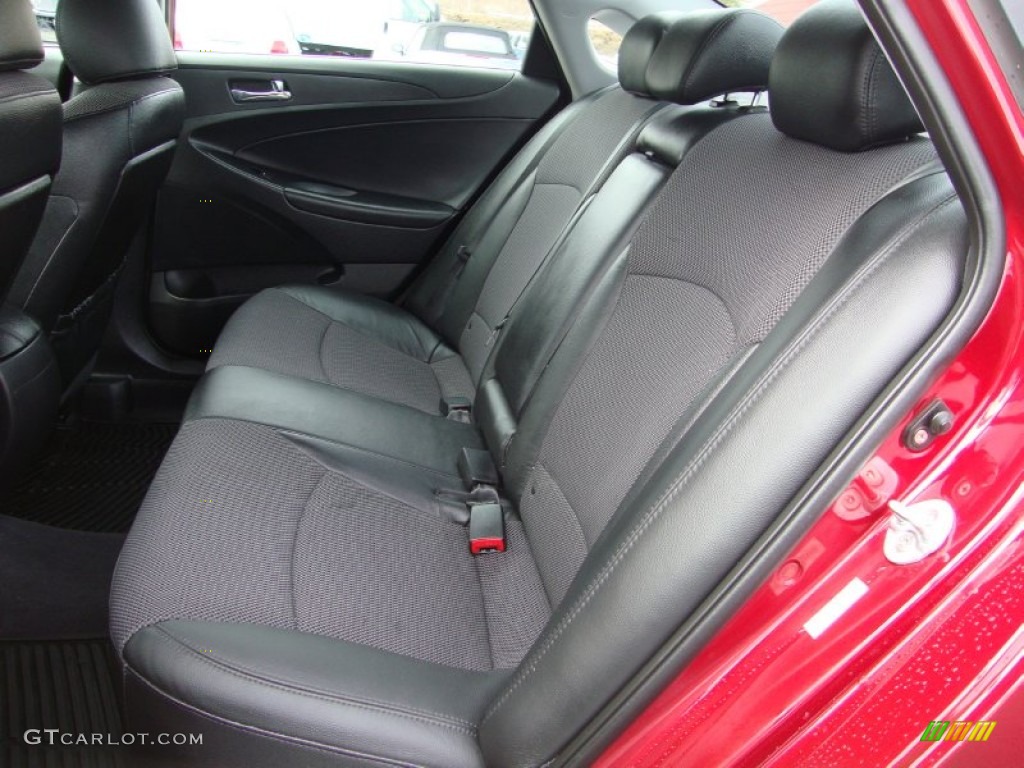 2011 Sonata SE - Venetian Red / Black photo #21