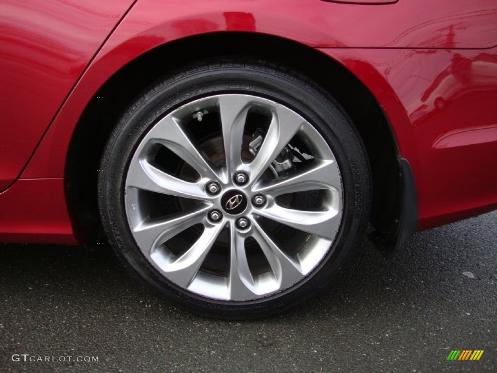 2011 Sonata SE - Venetian Red / Black photo #24