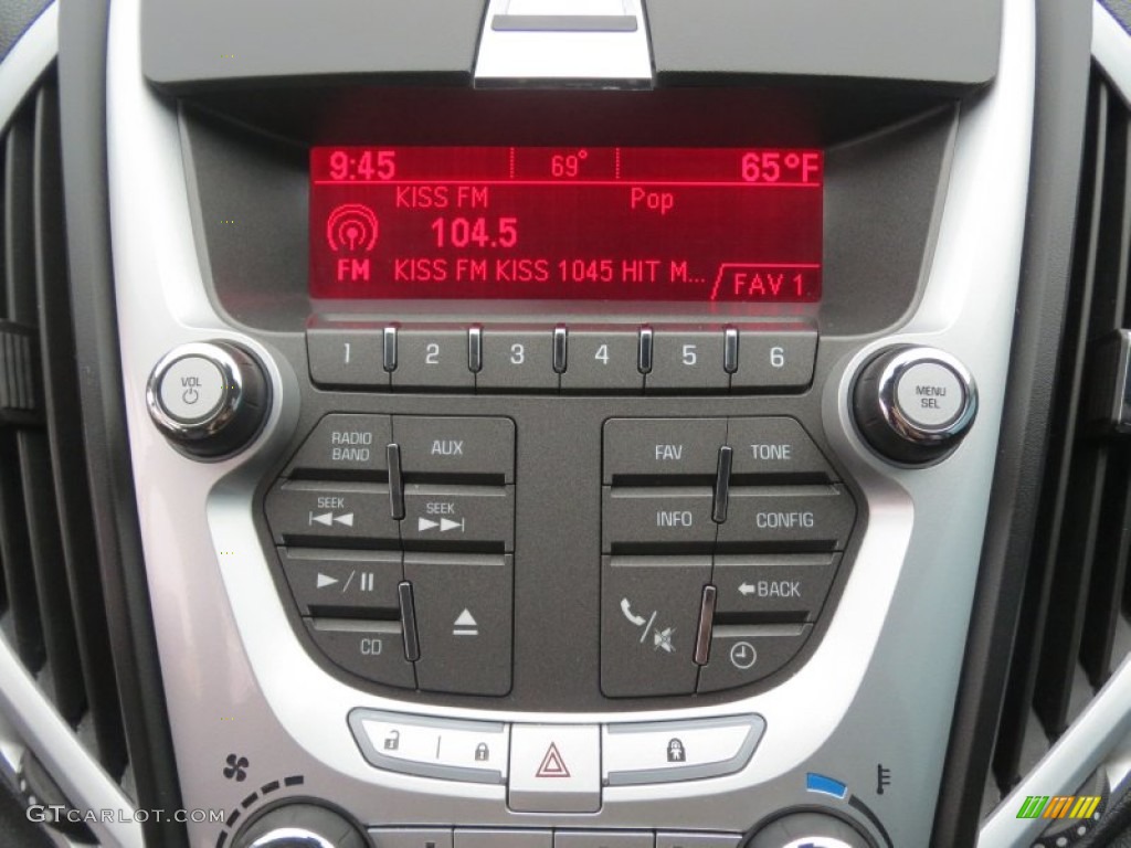 2010 GMC Terrain SLE Controls Photo #76378858