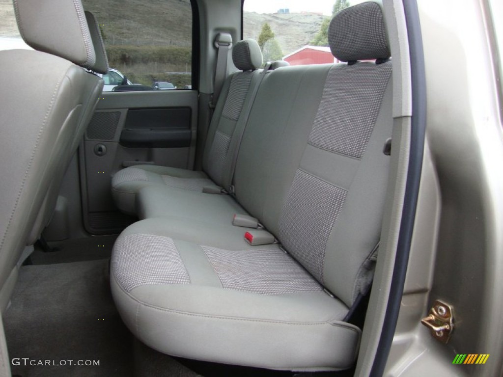 2006 Dodge Ram 1500 SLT Quad Cab 4x4 Rear Seat Photo #76379011