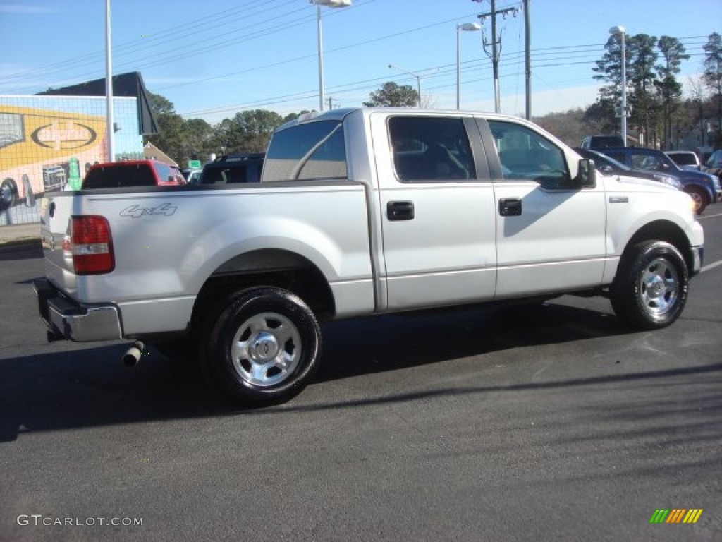 2005 F150 XLT SuperCrew 4x4 - Silver Metallic / Medium Flint/Dark Flint Grey photo #4