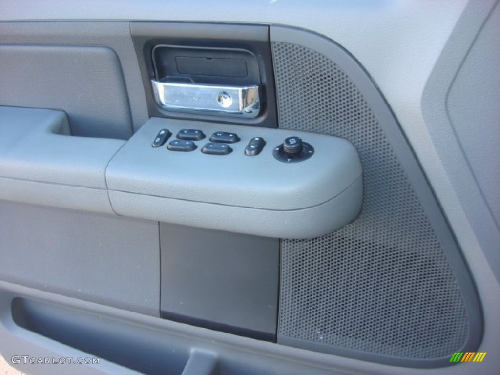 2005 F150 XLT SuperCrew 4x4 - Silver Metallic / Medium Flint/Dark Flint Grey photo #14