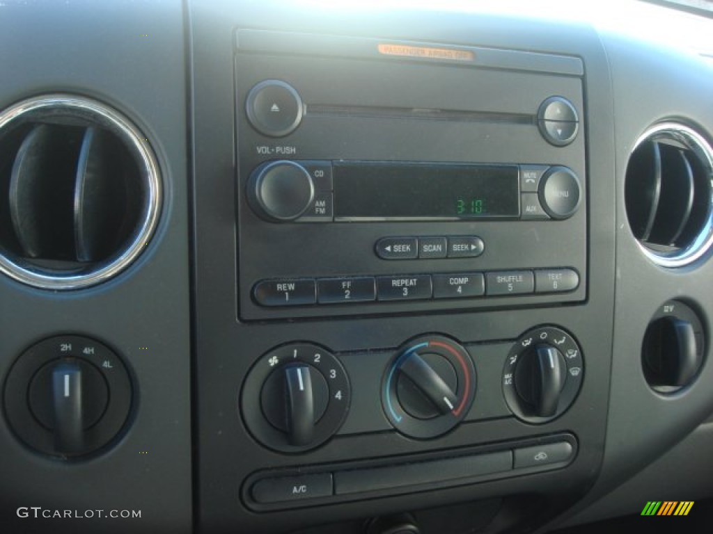 2005 F150 XLT SuperCrew 4x4 - Silver Metallic / Medium Flint/Dark Flint Grey photo #15