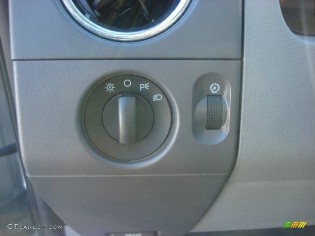 2005 F150 XLT SuperCrew 4x4 - Silver Metallic / Medium Flint/Dark Flint Grey photo #18