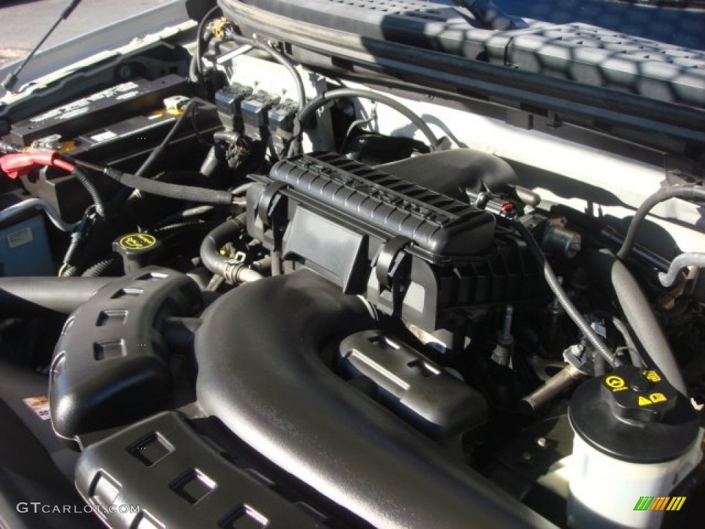 2005 F150 XLT SuperCrew 4x4 - Silver Metallic / Medium Flint/Dark Flint Grey photo #21
