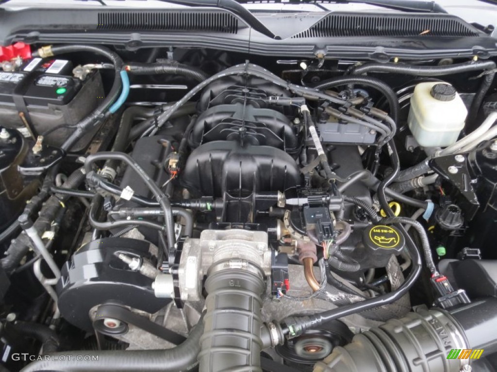 2005 Ford Mustang V6 Premium Convertible 4.0 Liter SOHC 12-Valve V6 Engine Photo #76380398