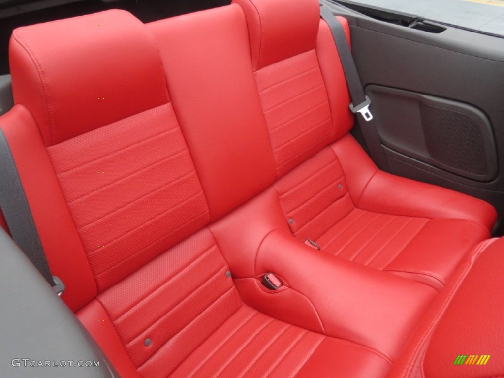 2005 Ford Mustang V6 Premium Convertible Rear Seat Photo #76380460