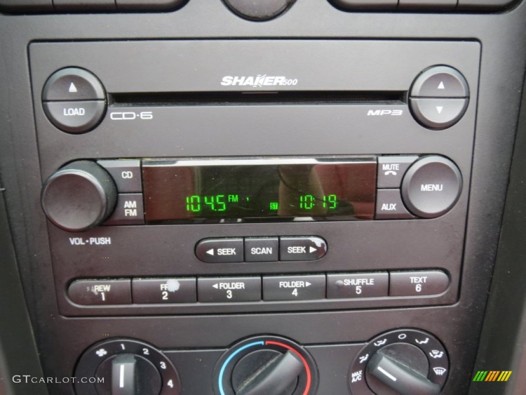 2005 Ford Mustang V6 Premium Convertible Audio System Photo #76380571