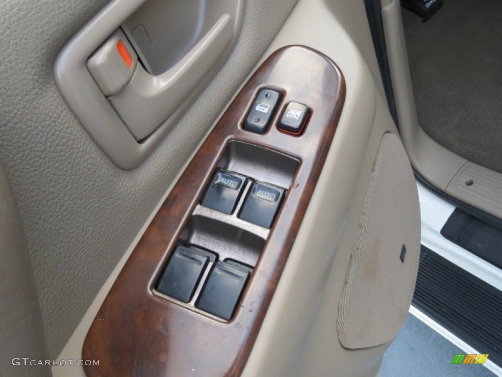 2004 Toyota Sequoia Limited Controls Photo #76381020