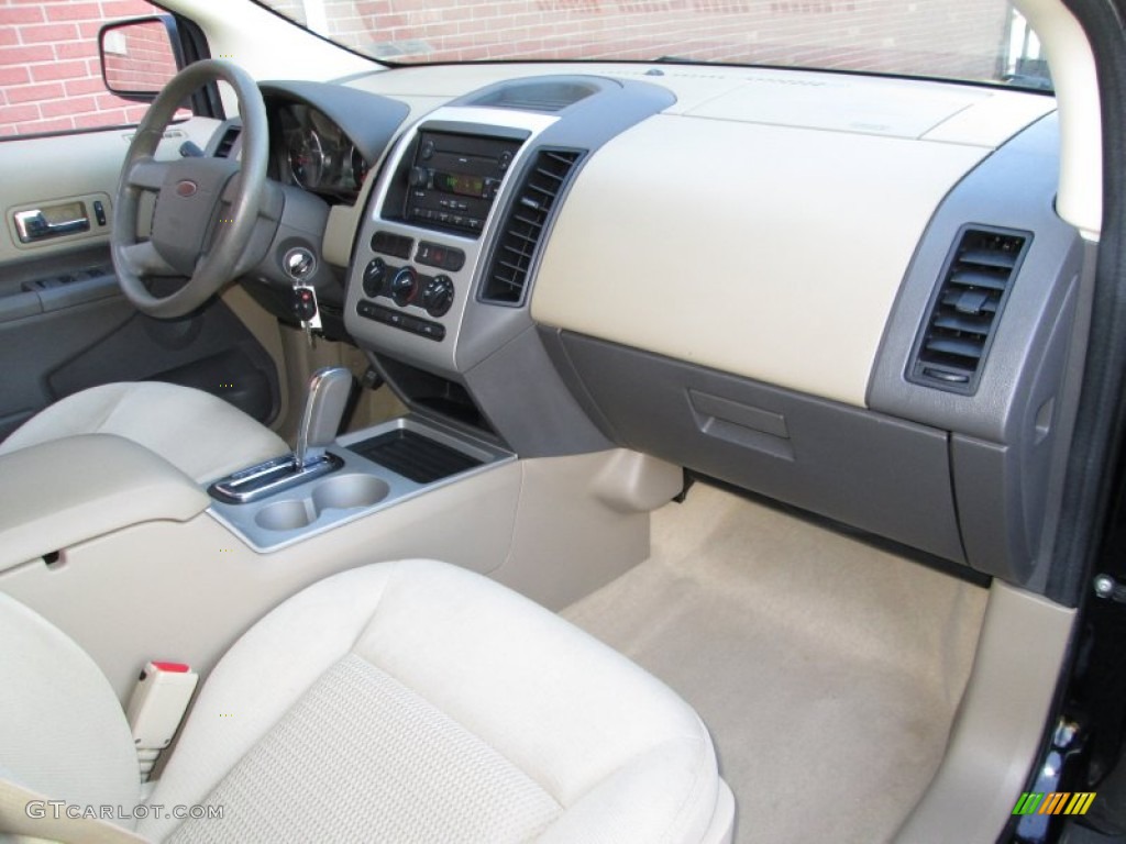 2007 Ford Edge SE Camel Dashboard Photo #76382542