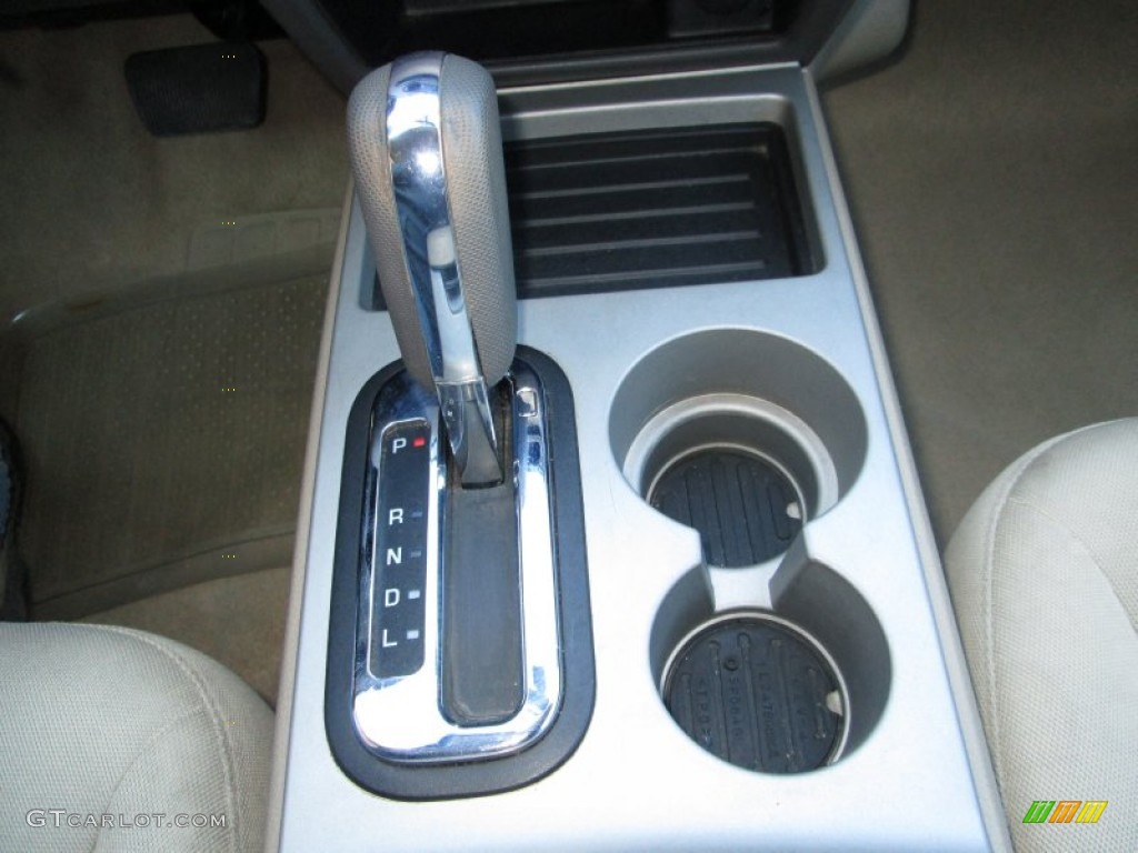 2007 Ford Edge SE Transmission Photos