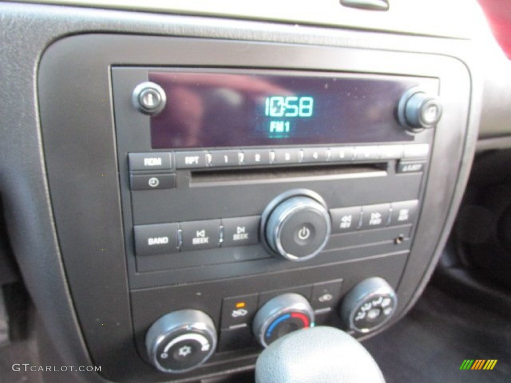 2006 Chevrolet Monte Carlo LS Controls Photo #76383046
