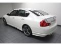 Ivory Pearl - M 35 Sedan Photo No. 6