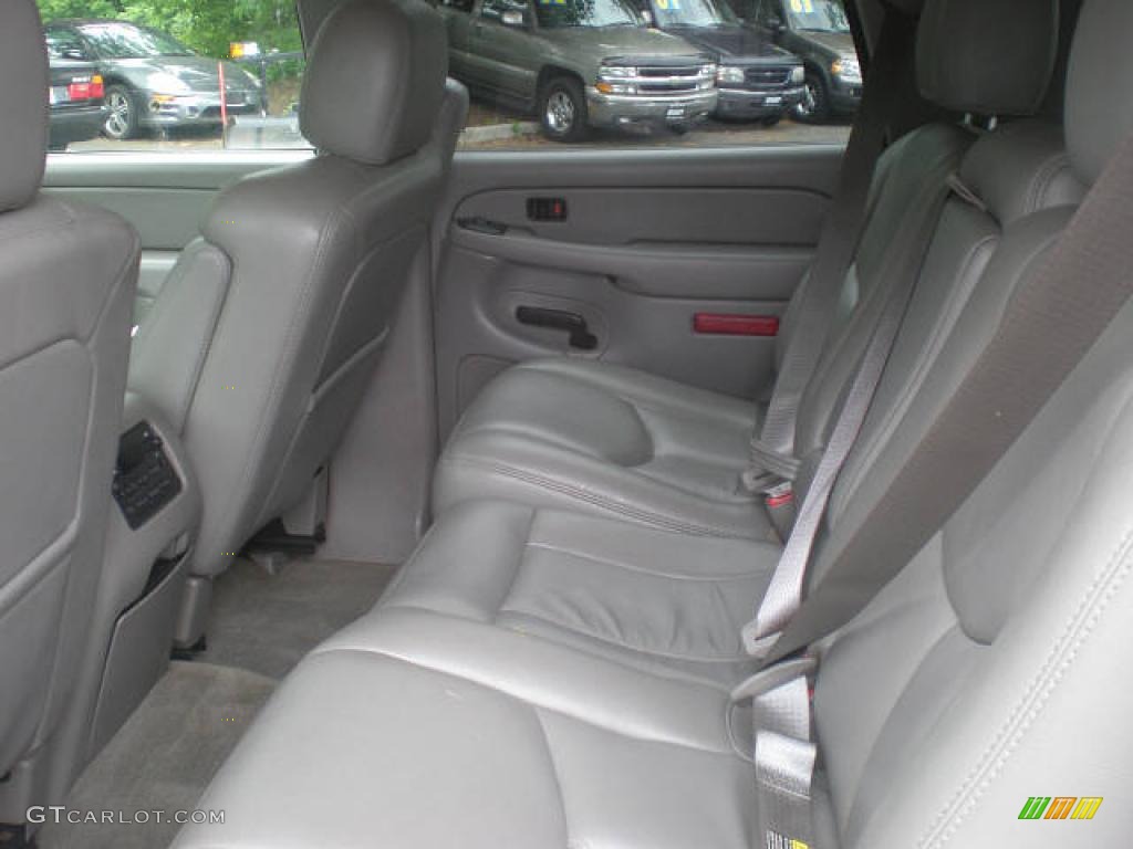 2004 Tahoe LS 4x4 - Silver Birch Metallic / Gray/Dark Charcoal photo #4