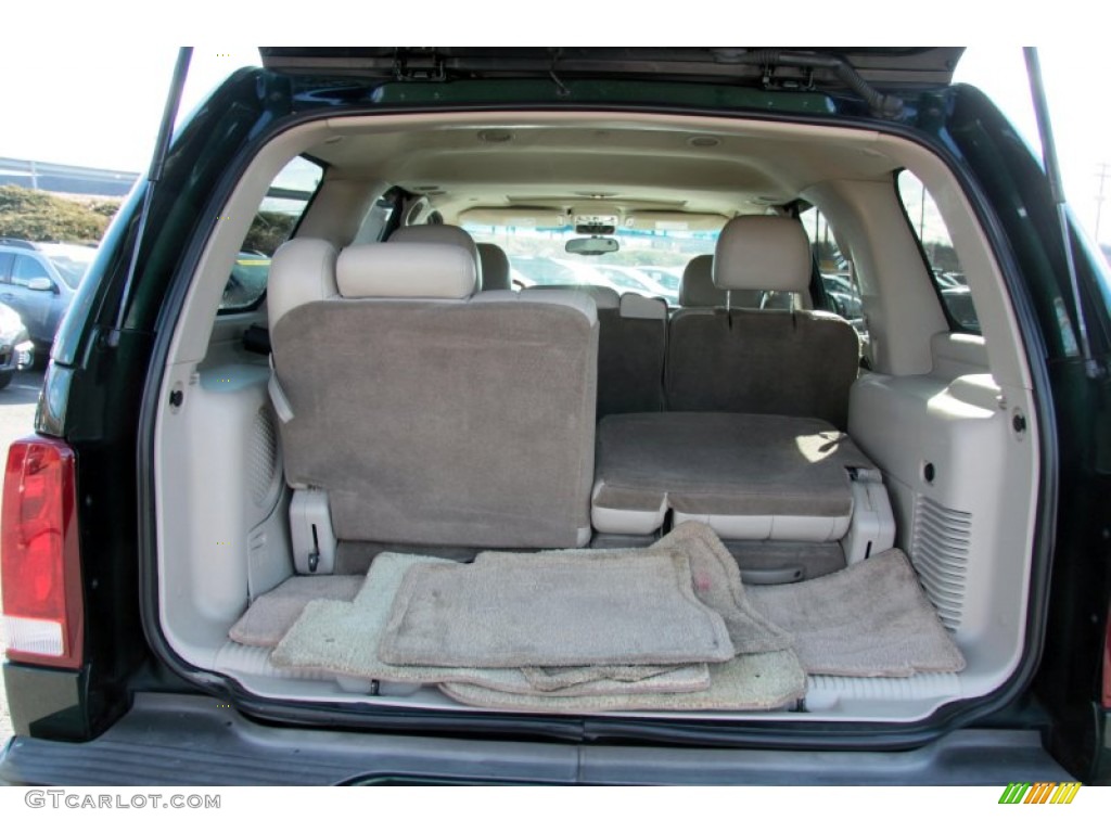 2003 Cadillac Escalade AWD Trunk Photos