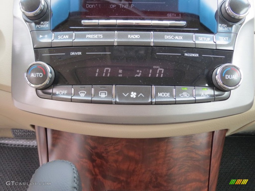 2012 Toyota Avalon Standard Avalon Model Controls Photo #76386272