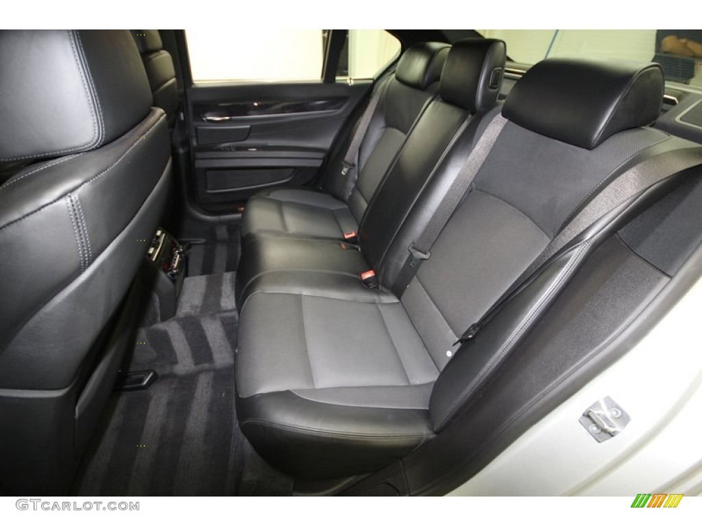 2010 BMW 7 Series 750i Sedan Rear Seat Photo #76387333