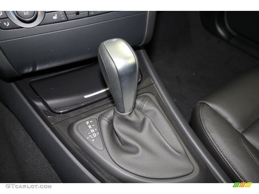 2013 1 Series 128i Coupe - Jet Black / Black photo #17