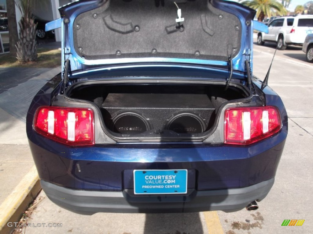 2010 Mustang V6 Premium Coupe - Kona Blue Metallic / Charcoal Black photo #4