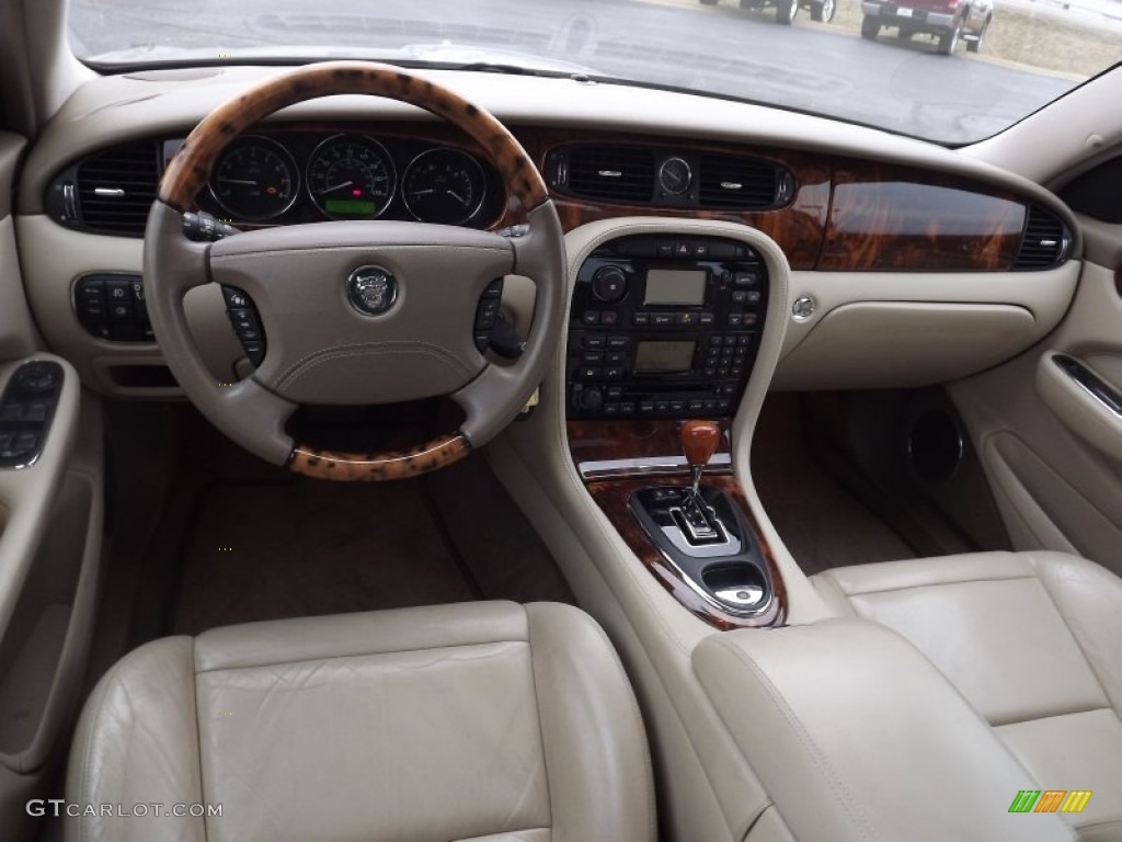 Sand Interior 2004 Jaguar XJ XJ8 Photo #76395095