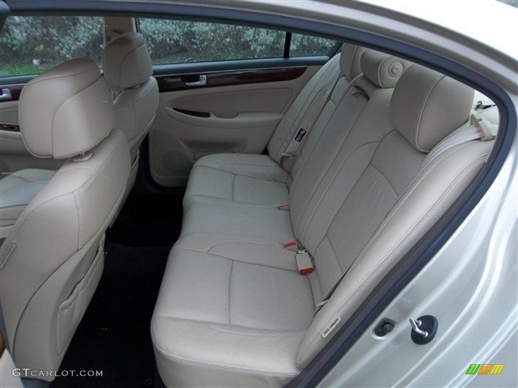 2012 Hyundai Genesis 3.8 Sedan Rear Seat Photo #76395495