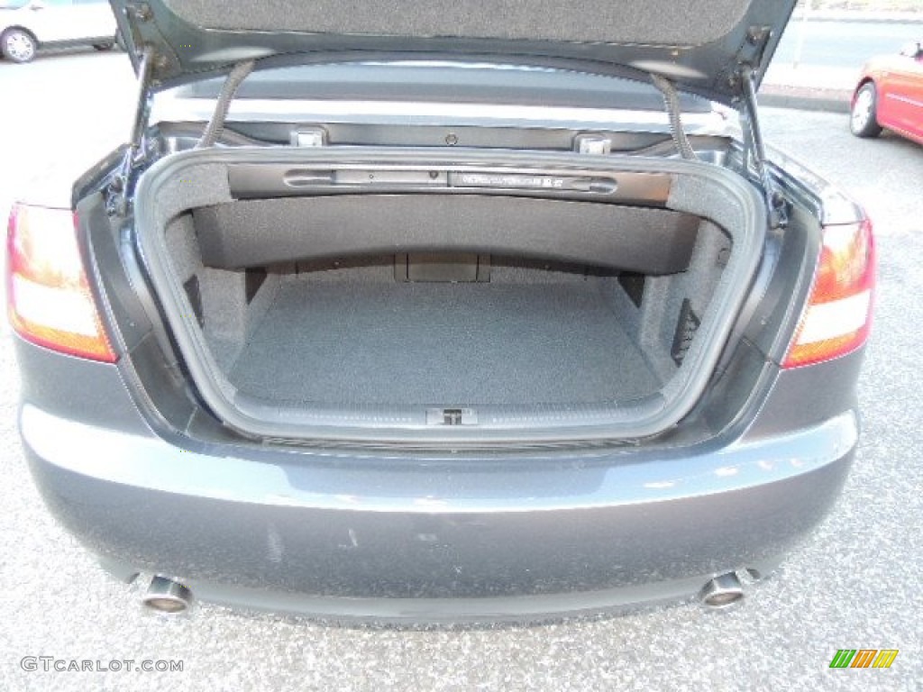 2005 Audi A4 3.0 quattro Cabriolet Trunk Photos