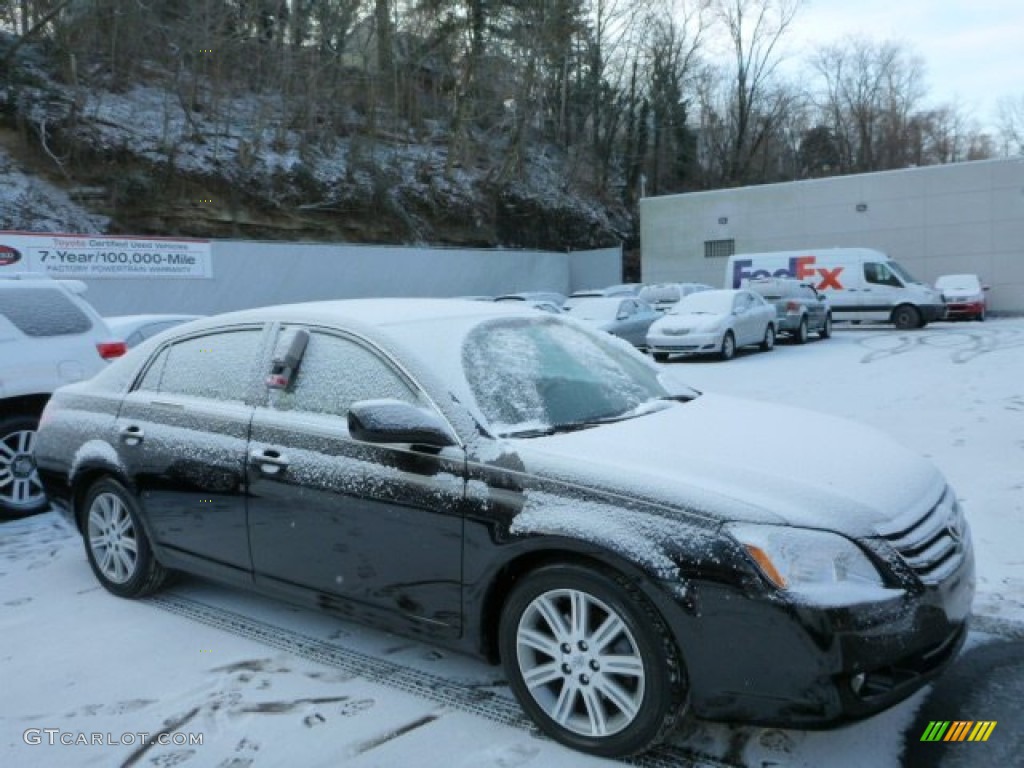 2005 Avalon Limited - Black / Ivory photo #1