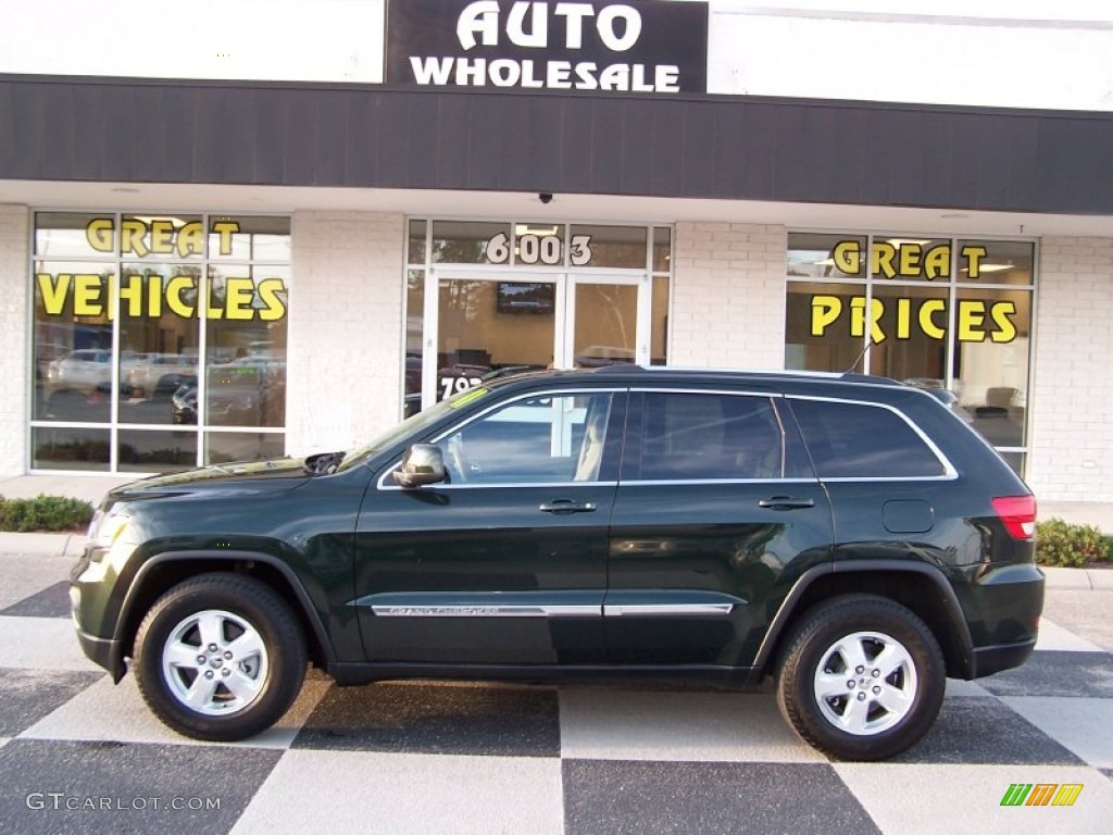 2011 Grand Cherokee Laredo - Natural Green Pearl / Dark Graystone/Medium Graystone photo #1