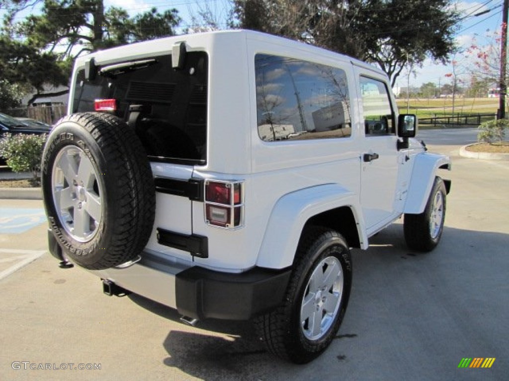 2011 Wrangler Sahara 4x4 - Bright White / Black/Dark Saddle photo #10