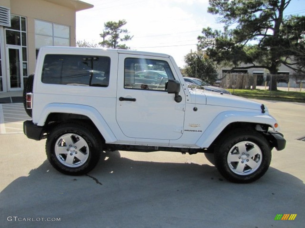 2011 Wrangler Sahara 4x4 - Bright White / Black/Dark Saddle photo #11