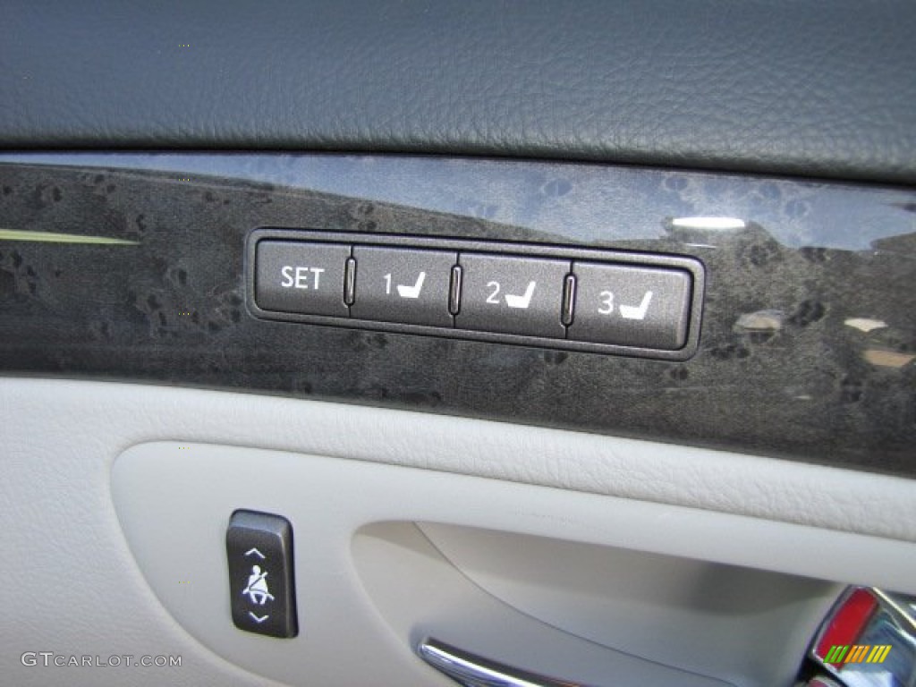 2011 Lexus LS 460 Controls Photo #76400145