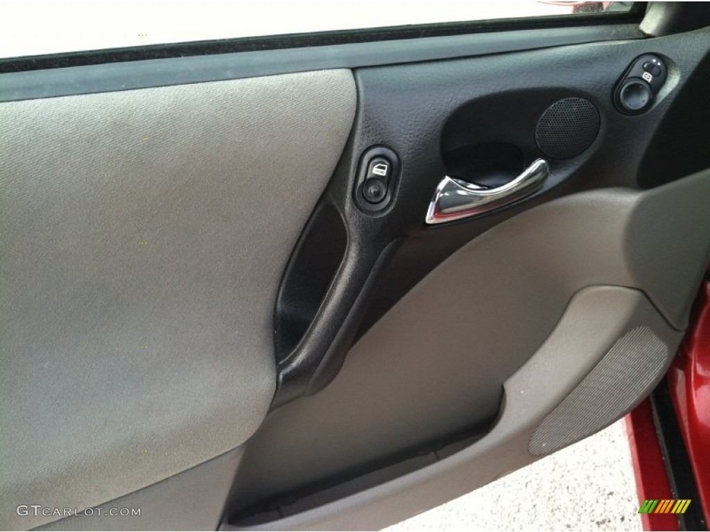 2003 L Series L200 Sedan - Medium Red / Gray photo #7