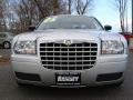 2005 Bright Silver Metallic Chrysler 300   photo #2