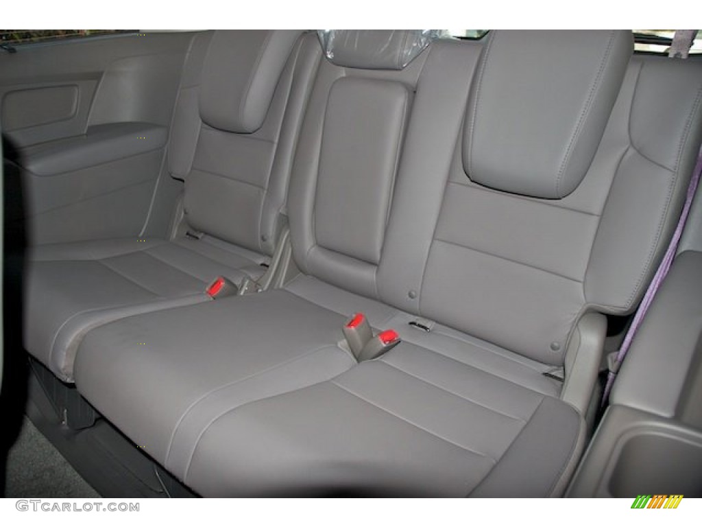 2013 Odyssey Touring - White Diamond Pearl / Truffle photo #14