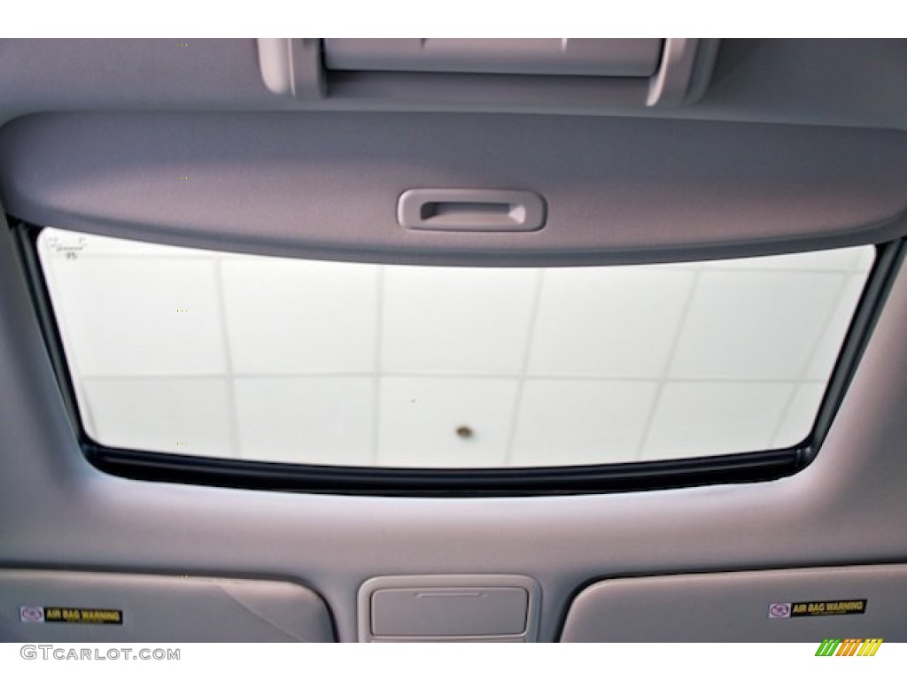 2013 Odyssey Touring - White Diamond Pearl / Truffle photo #17