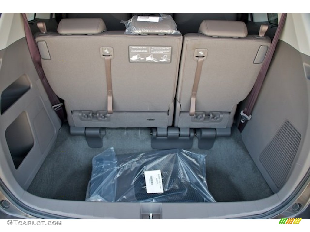 2013 Odyssey Touring - White Diamond Pearl / Truffle photo #19