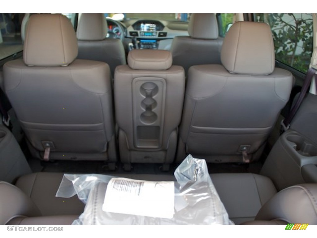 2013 Odyssey Touring - White Diamond Pearl / Truffle photo #20